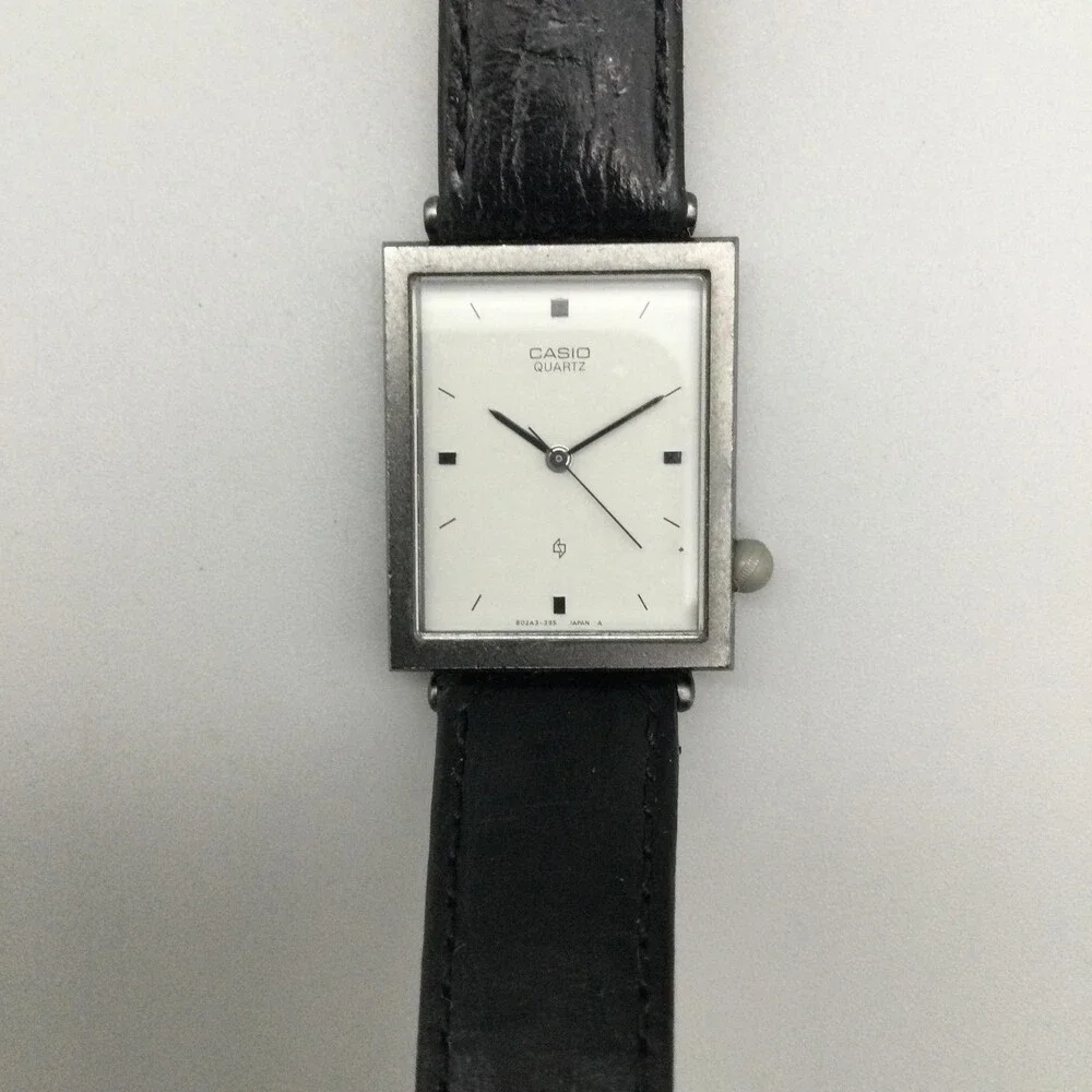 Vintage Casio 331 MY-622 Mens Watch 25mm White Dial Black Leather New Battery